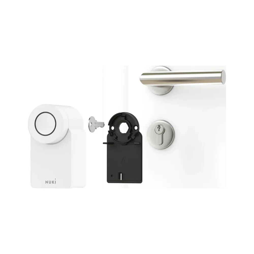 Montaggio della Smart Lock Go sul cilindro esistente con la piastra di fissaggio