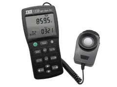 TES-1339 — Luxmetro professionale